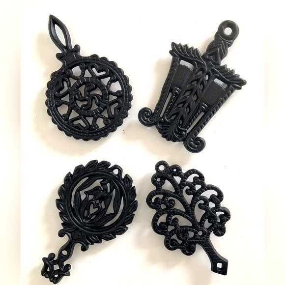 Kitchen | Vintage Black Cast Iron Mini Footed Trivets | Poshmark